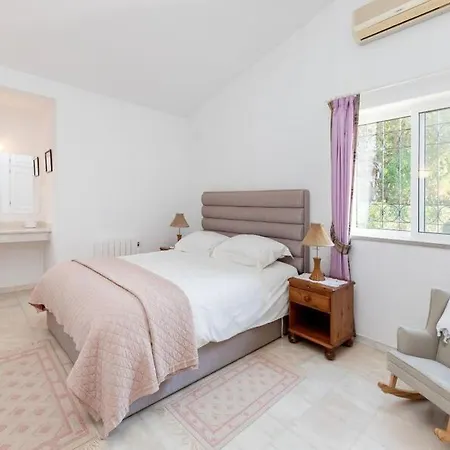 Villa Vale Do Garrao Sleeps 8 Pool Air Con Wifi Vale do Lobo